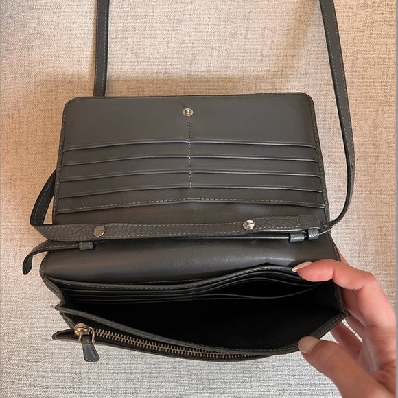 Marc Jacobs Gotham Pebbled Leather Crossbody Wallet Bag - Picture 4 of 8